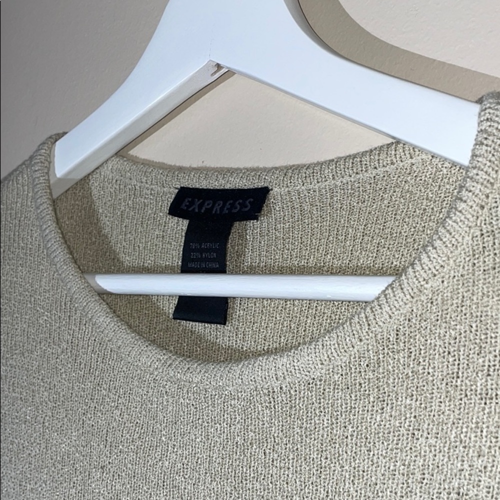 Express Sweater - Picture 6 of 7